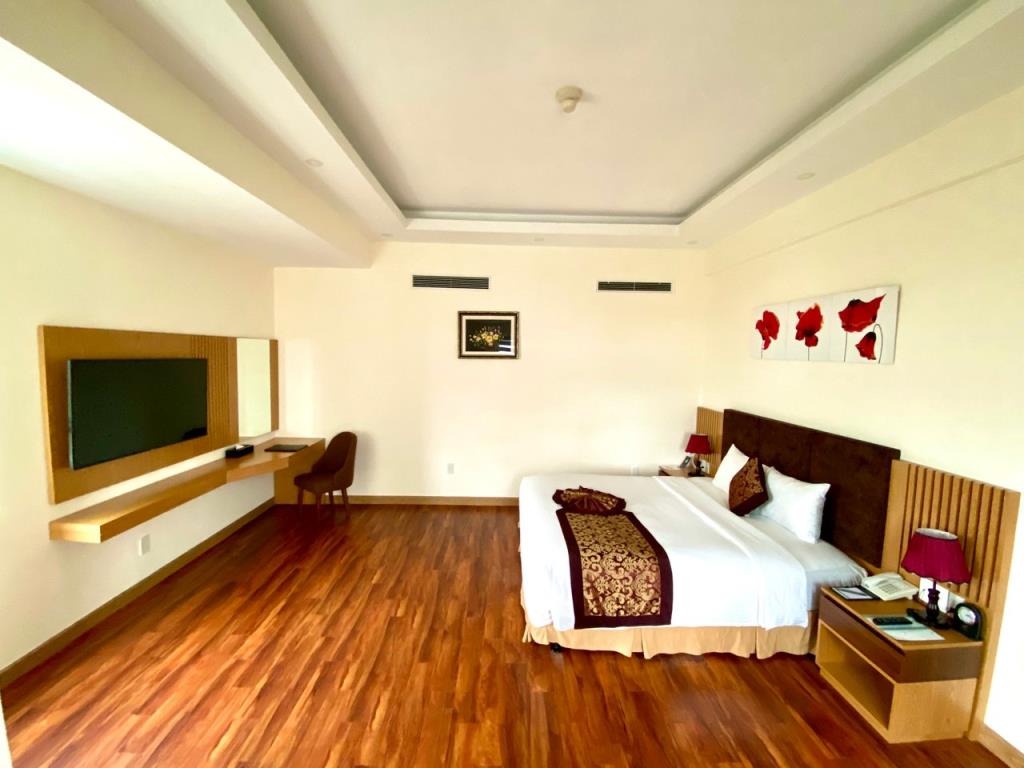 Deluxe King - Khách sạn Mường Thanh Quy Nhơn