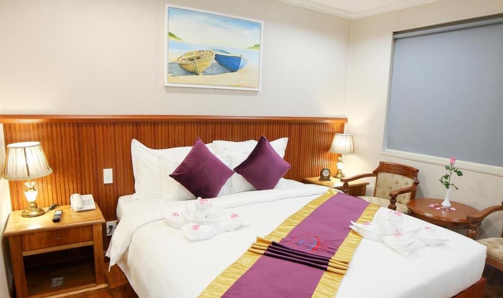 Luxury Double - Khách sạn Vietnam Taste Quy Nhơn