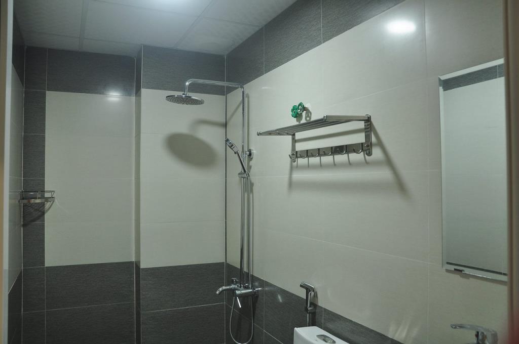 Delux 4 người - Khách Sạn Nhân Anh Quy Nhơn