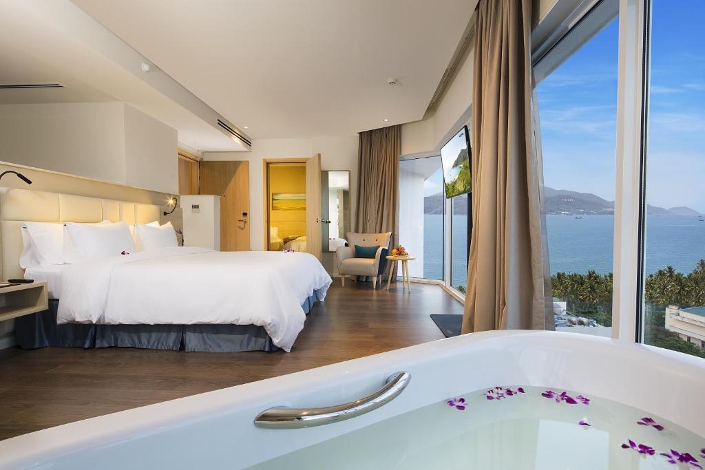 Signature Room - Khách sạn Liberty Central Nha Trang