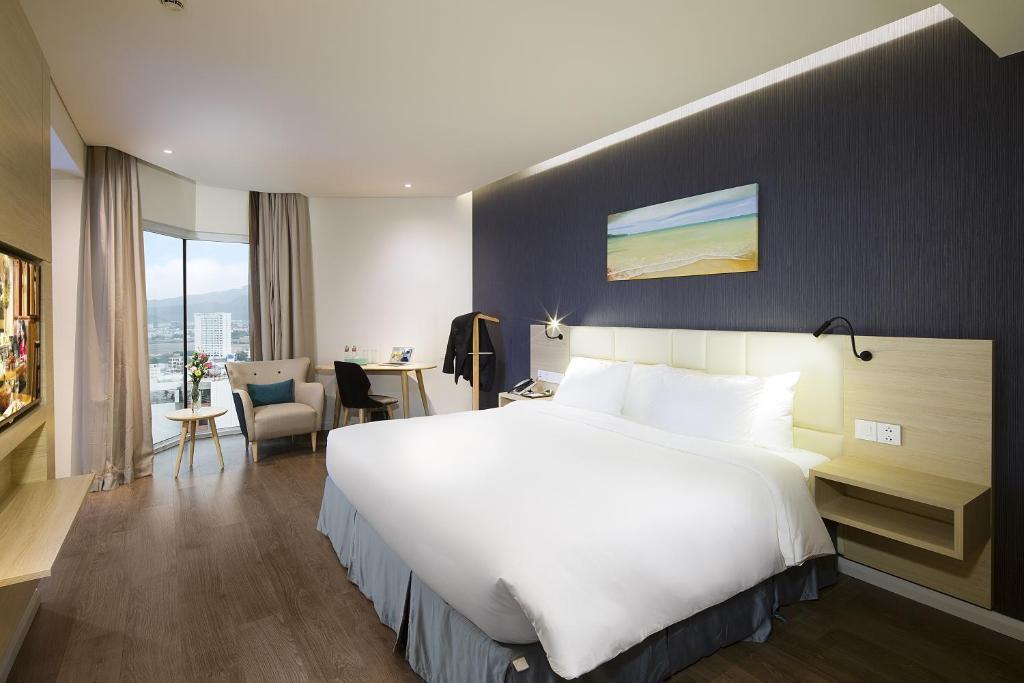 Liberty Central Suite - Khách sạn Liberty Central Nha Trang