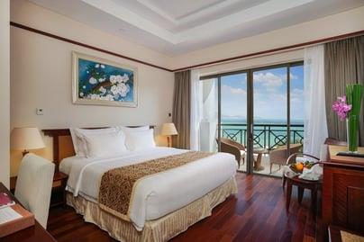 GRAND DELUXE QUEEN BED - Vinpearl Resort Nha Trang