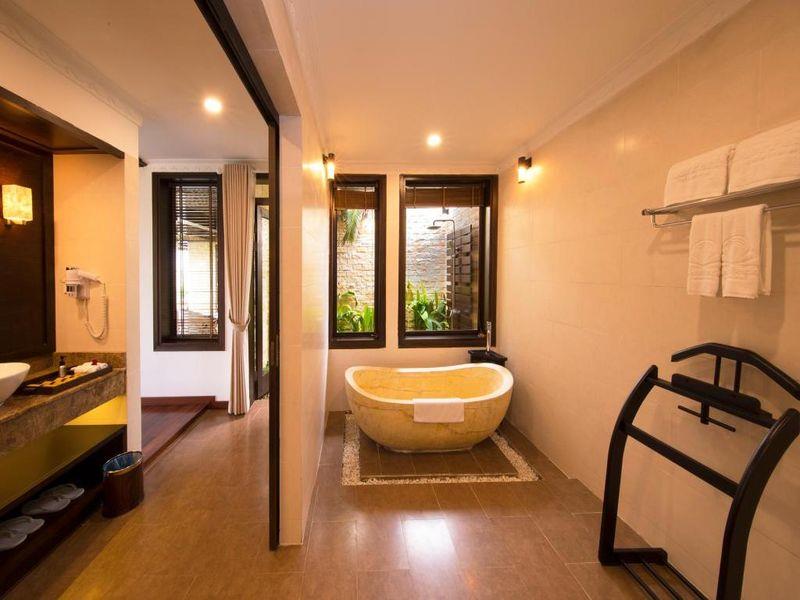 Tropical Deluxe Double/Twin Sea View - MerPerle Hòn Tằm Resort