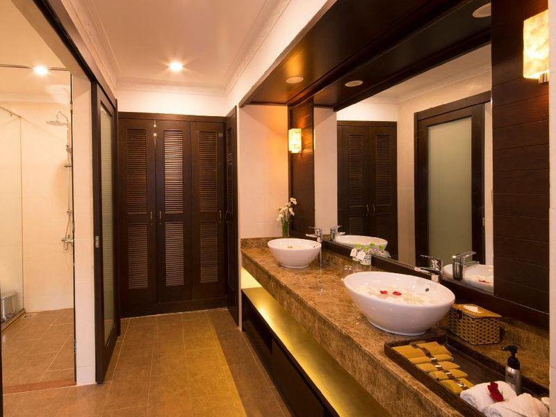 Tropical Deluxe Double/Twin Sea View - MerPerle Hòn Tằm Resort