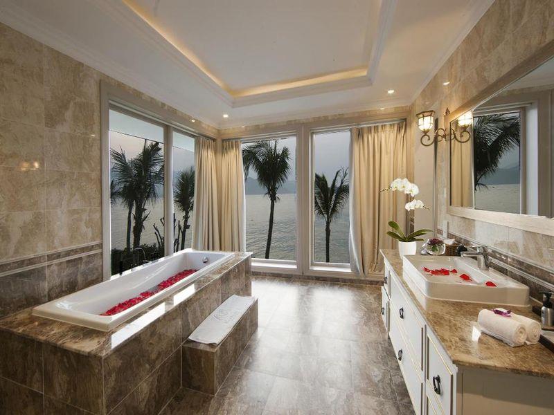 Premier Family Bungalow Sea View - MerPerle Hòn Tằm Resort