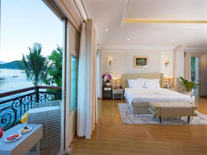4-Bedroom Family Suite (Có hồ bơi riêng) - MerPerle Hòn Tằm Resort