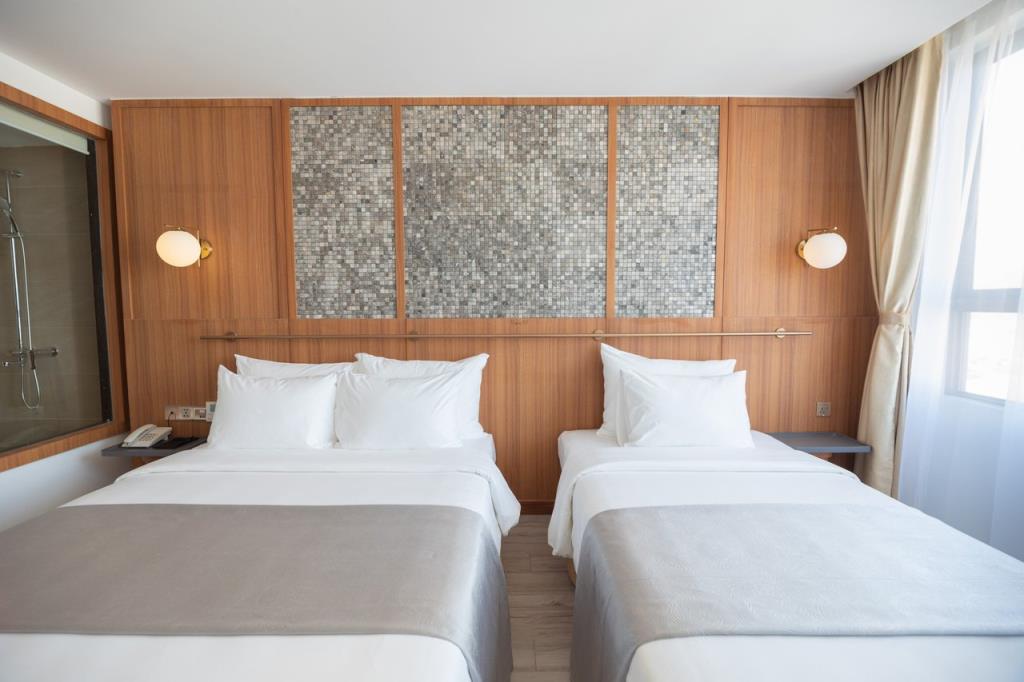 Executive Suite - Khách Sạn Majestic Premium Nha Trang