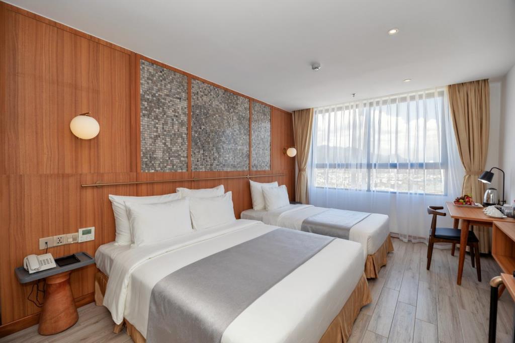 Executive Suite - Khách Sạn Majestic Premium Nha Trang