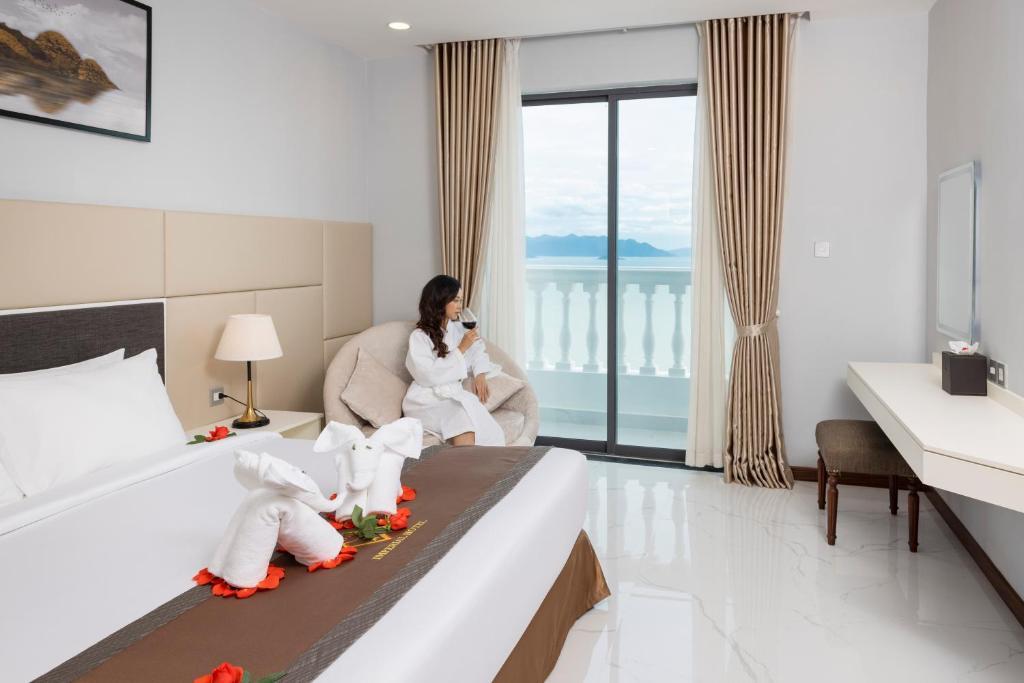 Family Sea View Room with Balcony - Khách sạn Imperial Nha Trang