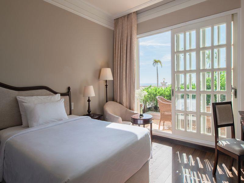 Deluxe - Sunrise Nha Trang Beach Hotel & Spa