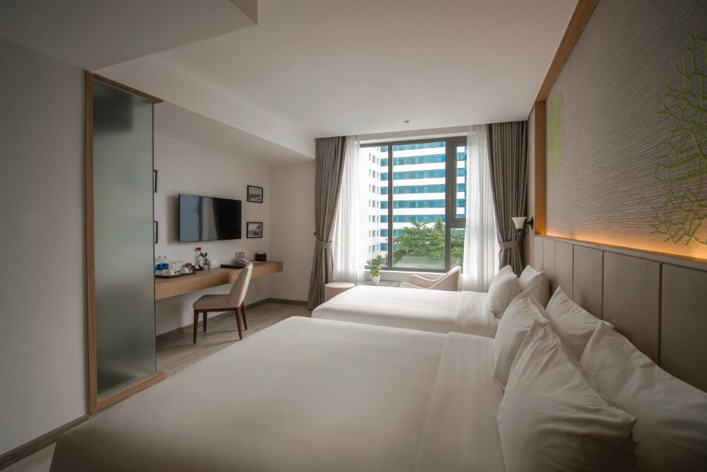 Superior Double Room with City View - Khách Sạn Navada Nha Trang