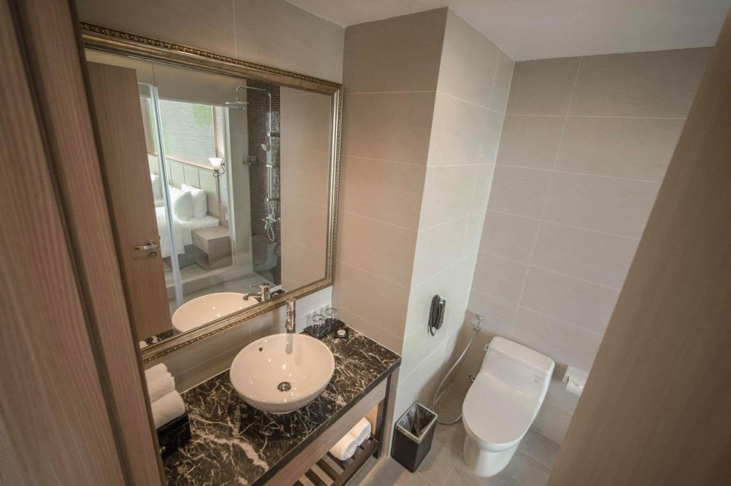 Deluxe Double Room with Sea View - Khách Sạn Navada Nha Trang