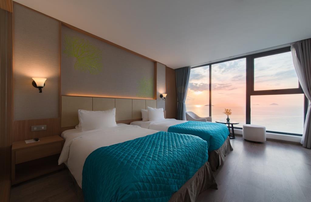 Deluxe Double Room with Sea View - Khách Sạn Navada Nha Trang