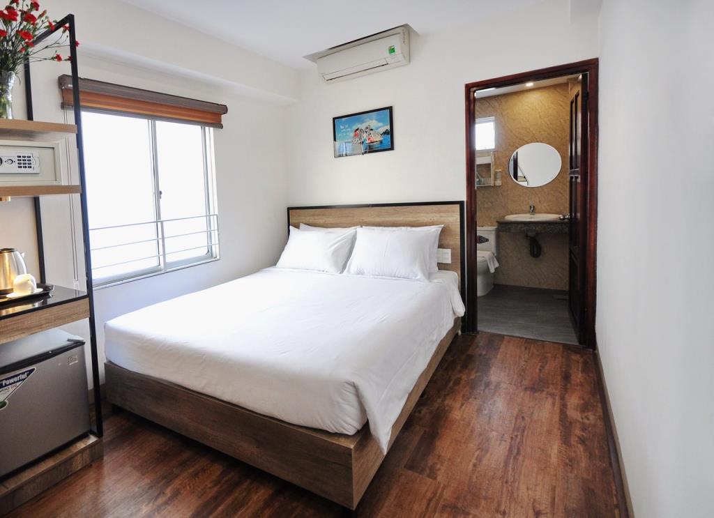 Standard Double Room - Khách Sạn Golden Lotus Nha Trang