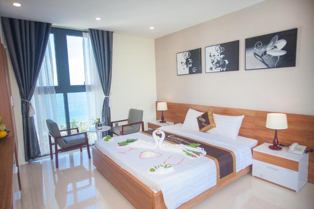 Phòng Deluxe Sea View - Khách Sạn Ecstasy Nha Trang