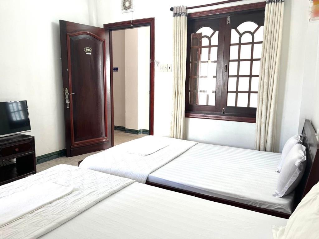 Phòng Tiêu Chuẩn 2 Giường Đơn - Khách Sạn Thái Bình