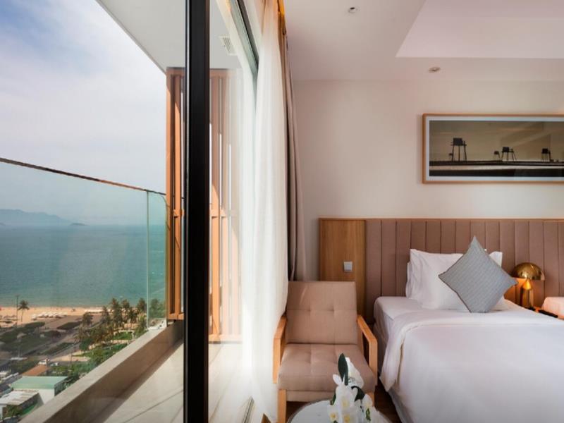 Deluxe City View Double Bed - Khách sạn Nagar Nha Trang