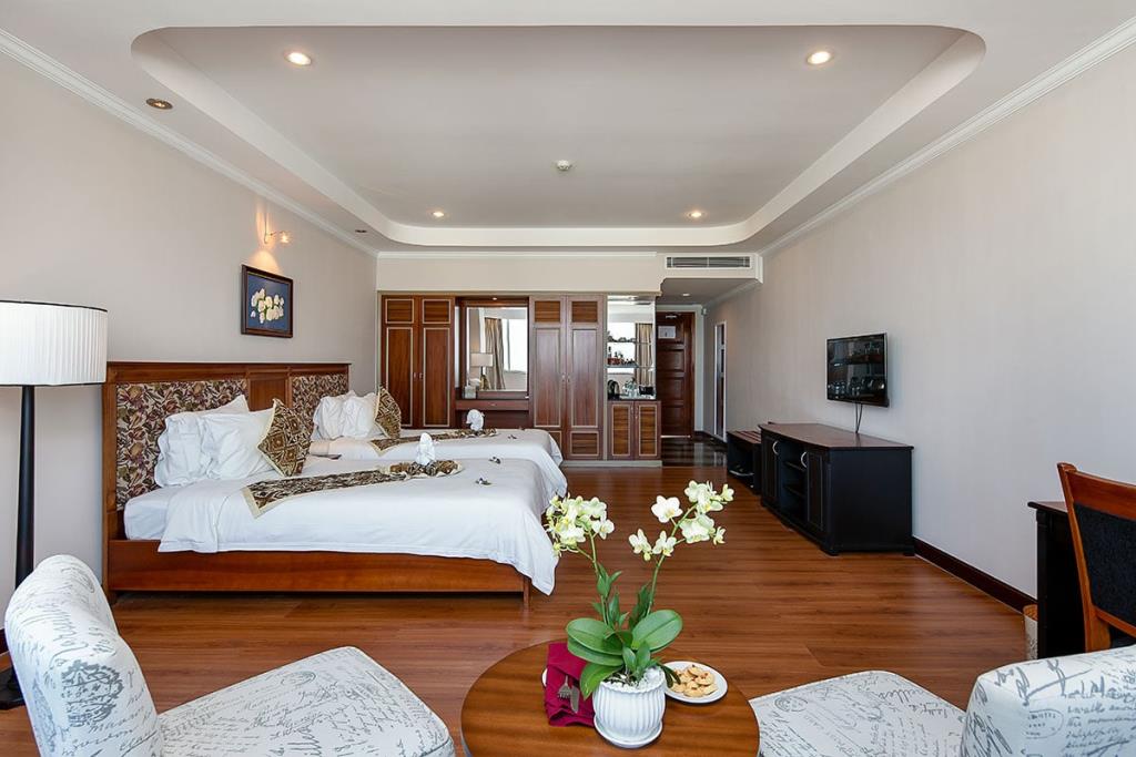 Phòng Premier Deluxe Twin - Khách sạn Mường Thanh Luxury Sông Hàn  Đà Nẵng