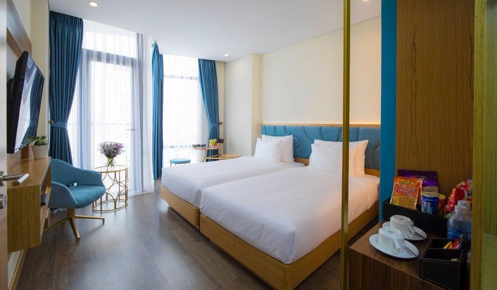 Deluxe Twin with Balcony - Khách sạn San Marino Boutique Đà Nẵng