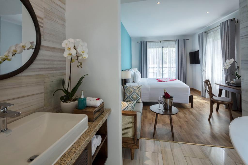 Premier Deluxe King with Bathtub - Khách Sạn Salmalia Boutique