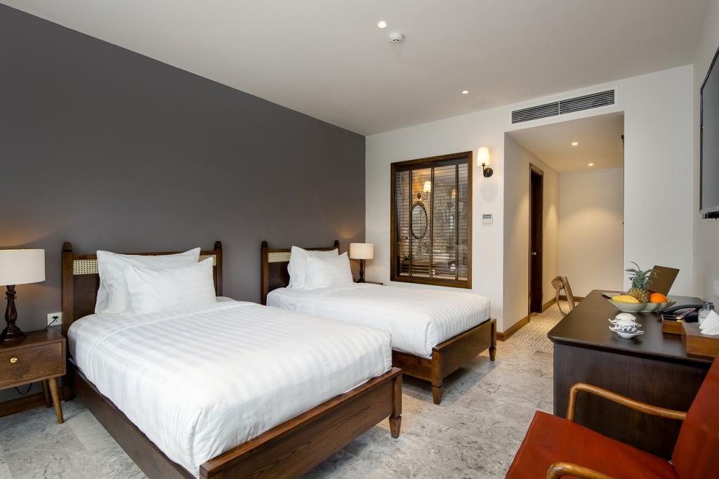 Pool Access King/Twin - Khách Sạn Salmalia Boutique