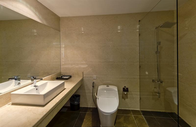 Deluxe Triple - Khách sạn Mường Thanh Grand Đà Nẵng