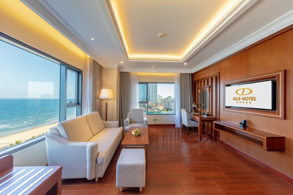 Executive Suite King Ocean Front - Khách Sạn DLG Đà Nẵng