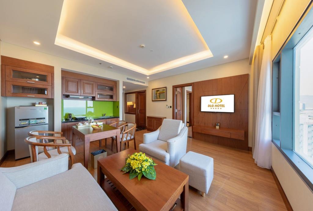 Family Ocean View - Khách Sạn DLG Đà Nẵng