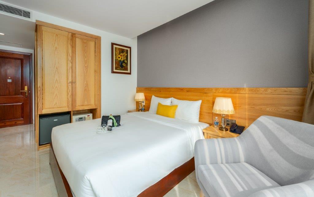 Deluxe Double Partial Sea View - Sunny Ocean Hotel & Spa