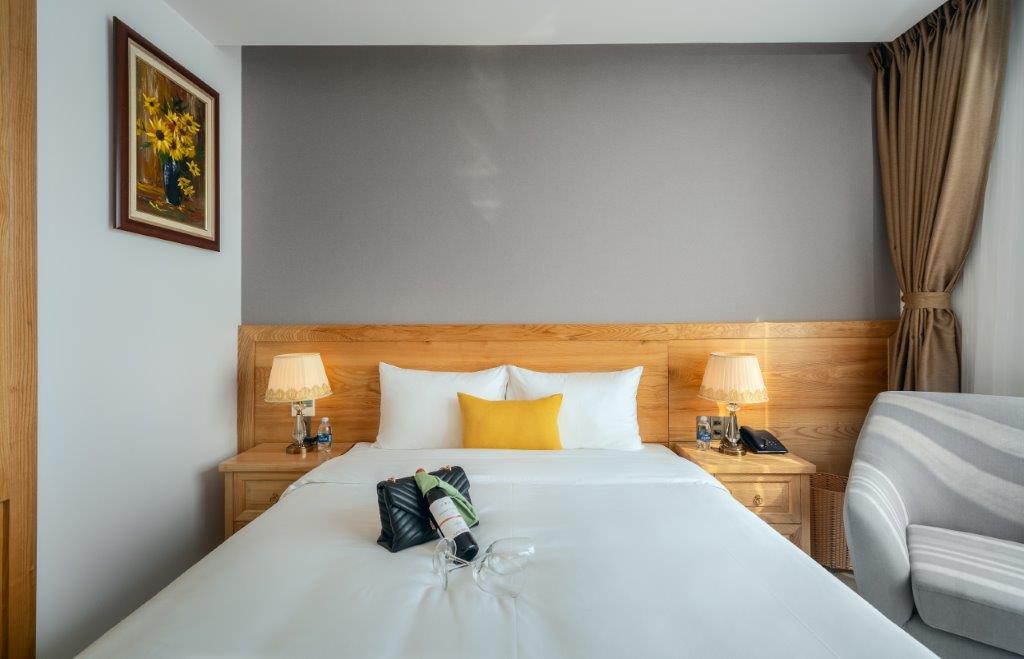 Deluxe Double Partial Sea View - Sunny Ocean Hotel & Spa