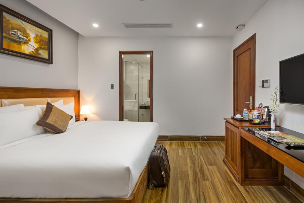 Superior Twin Room - Khách Sạn Alisia Beach Đà Nẵng