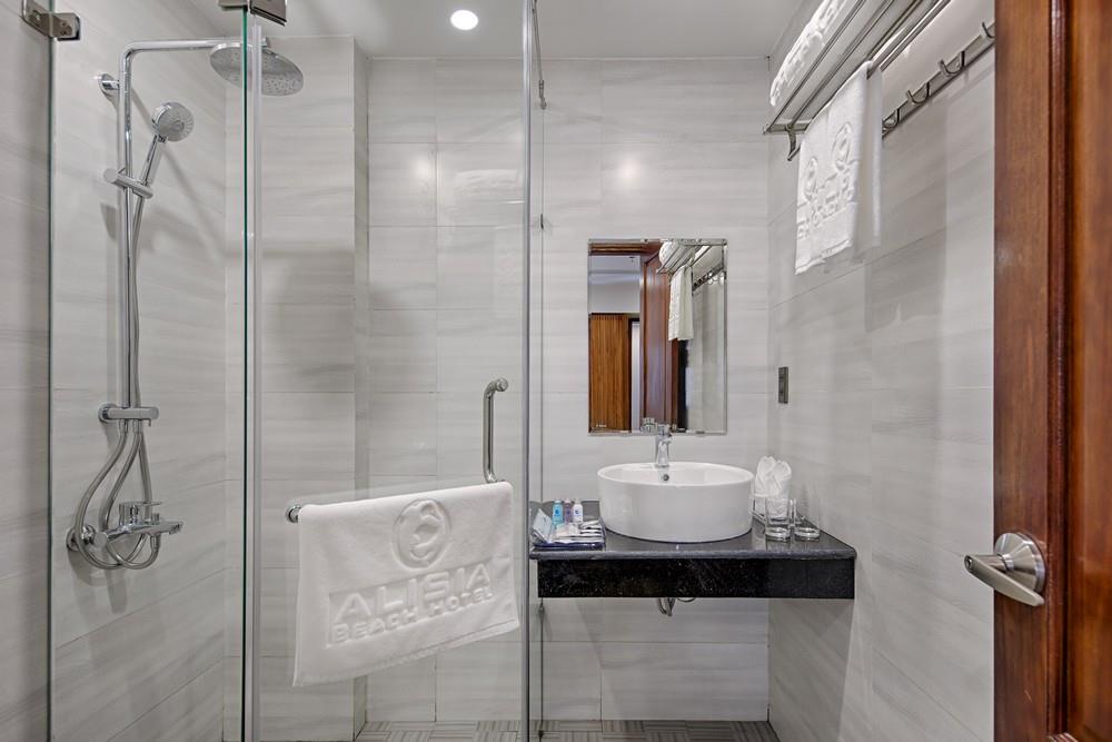Superior Double Room - Khách Sạn Alisia Beach Đà Nẵng