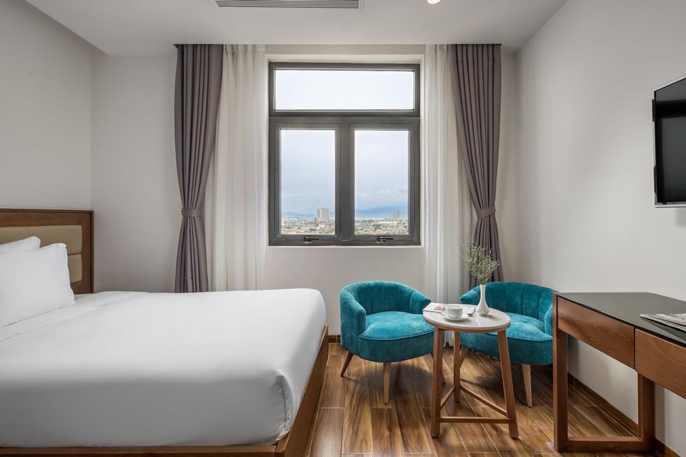 Deluxe Triple Room With City View - Khách Sạn Alisia Beach Đà Nẵng