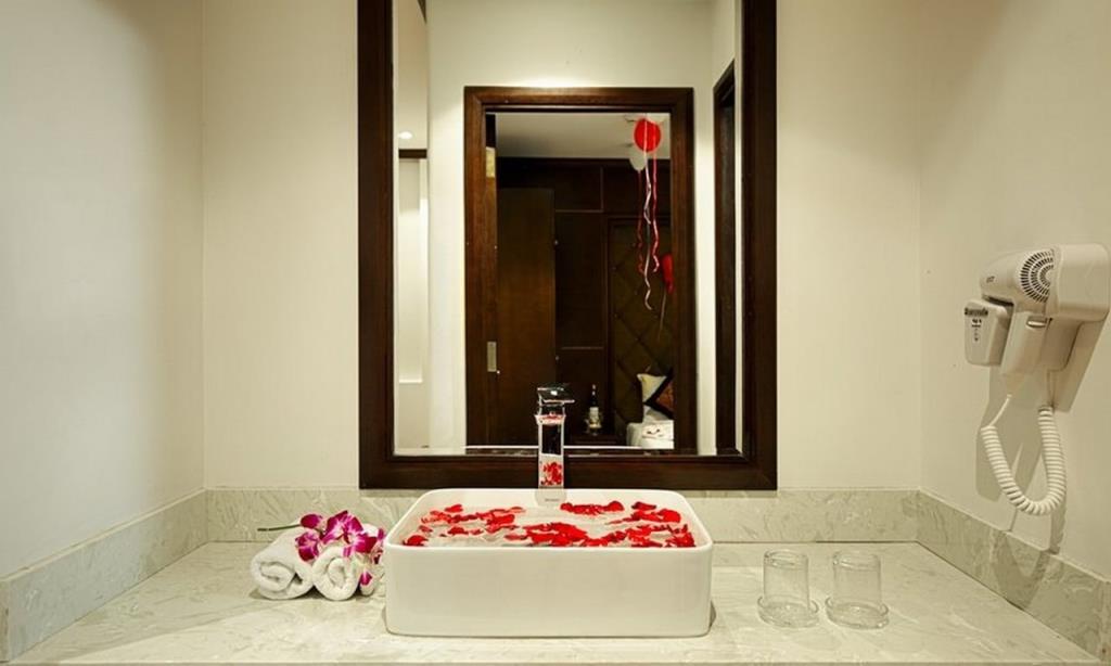 Căn hộ Deluxe có Ban công, nhìn ra hồ bơi - Khách sạn Palazzo & Apartment