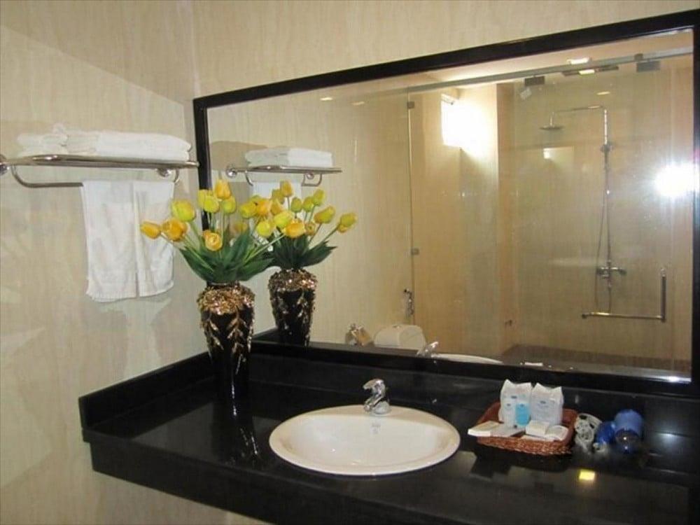 Deluxe Double/Twin - Khách sạn Sông Thu