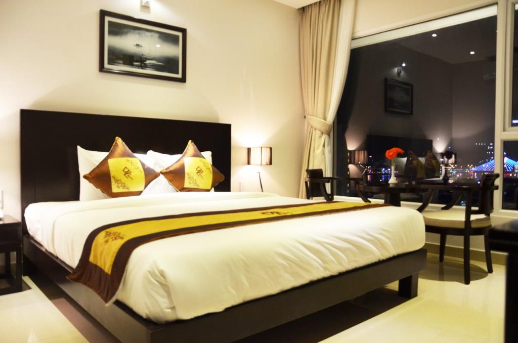 Deluxe - Khách Sạn D&C Đà Nẵng