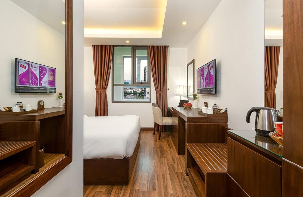 Phòng Deluxe Double/Twin - Luxtery Hotel