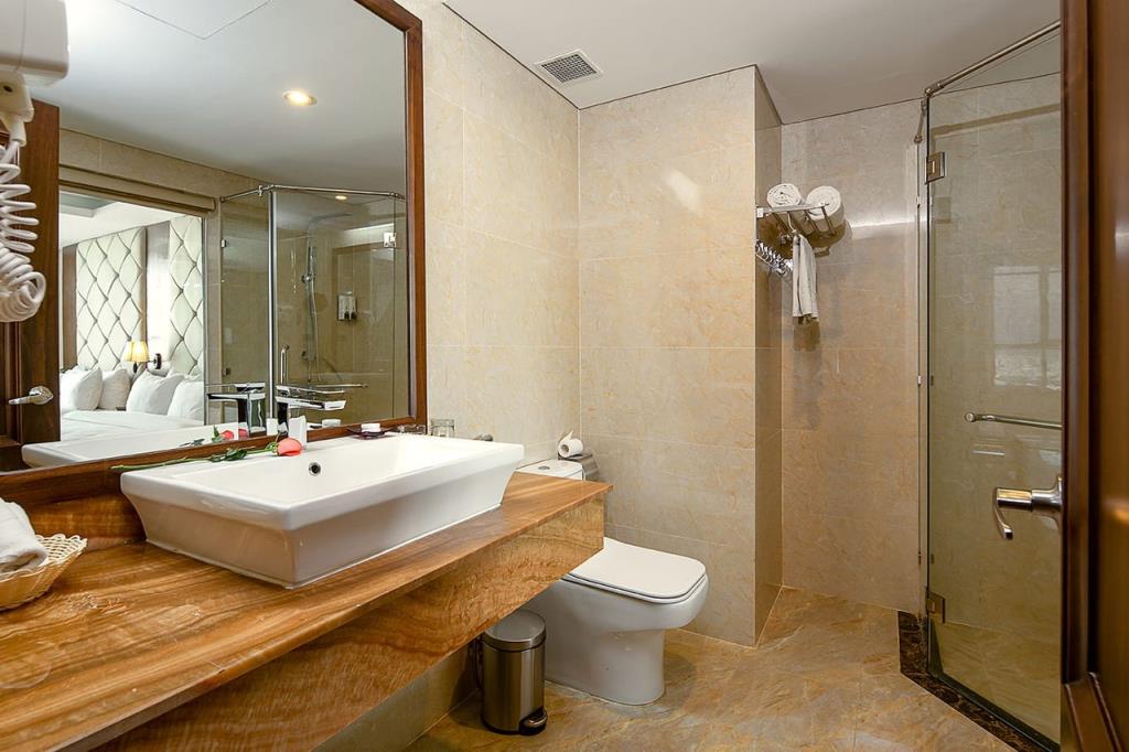 Phòng Grand Suite - Luxtery Hotel