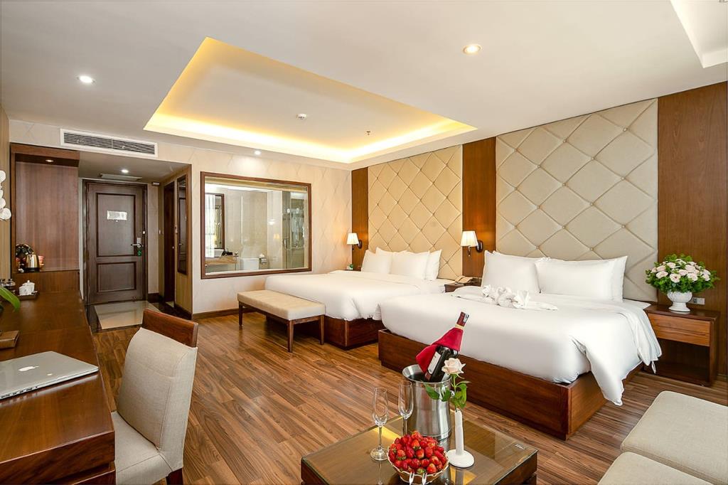 Phòng Grand Family - Luxtery Hotel