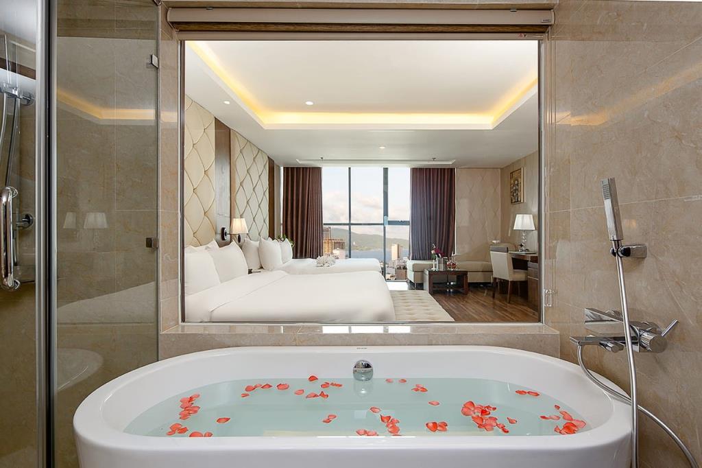 Phòng Luxtery Suite - Luxtery Hotel