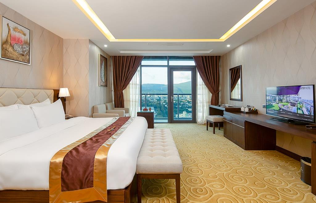 Phòng Luxtery Suite - Luxtery Hotel