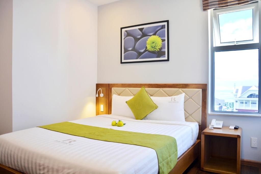 Phòng Deluxe Giường Đôi - Richico Apartments & Hotel