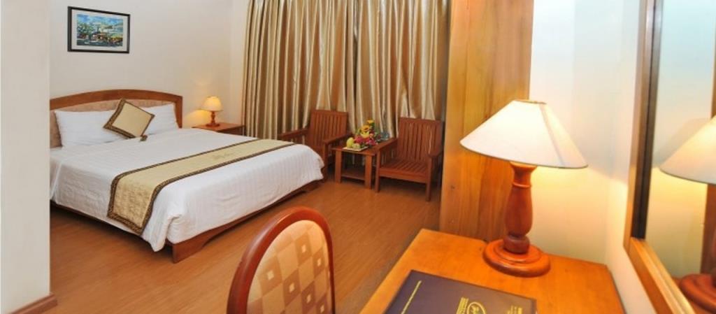 Loại 3 Hướng Thành Phố - Khách Sạn Bamboo Green Riverside