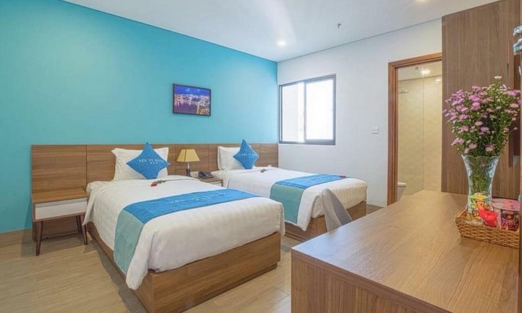 Deluxe Triple - Khách sạn Yến Vy Đà Nẵng