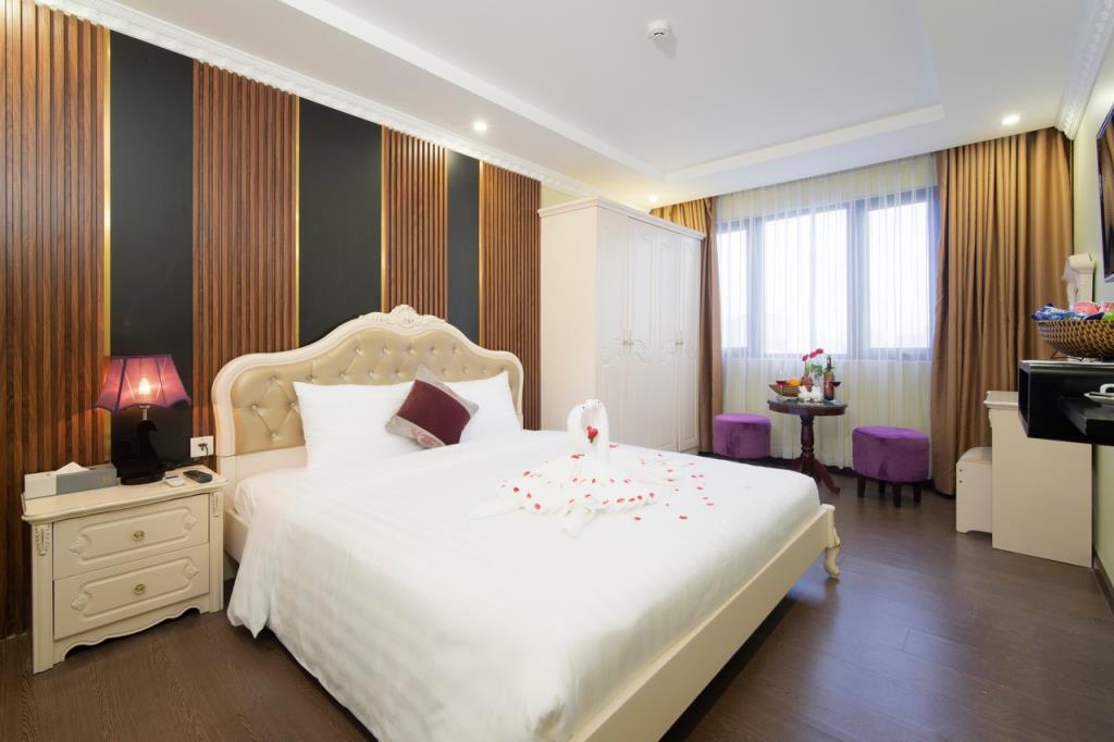 Premier Double Room - Khách Sạn Le Indochina Đà Nẵng