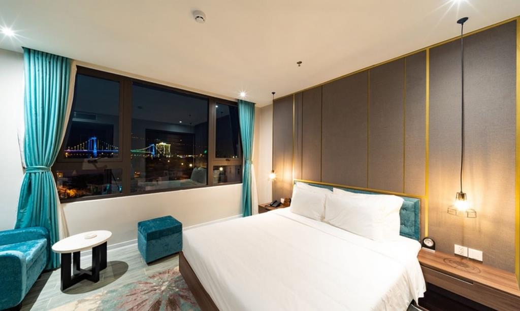 Deluxe Double Room (Panorama view) - Khách sạn Lupin Luxury Boutique Đà Nẵng