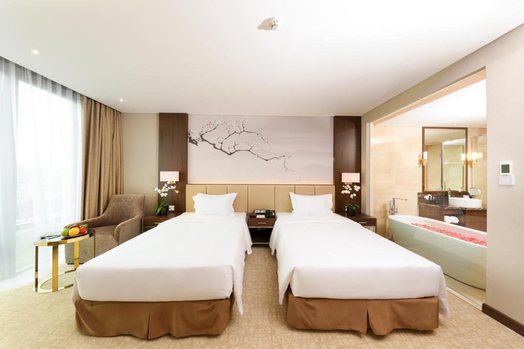 Phòng Deluxe Đôi (1 giường đôi hoặc 2 giường đơn) - Khách sạn Grand Vista Hà Nội