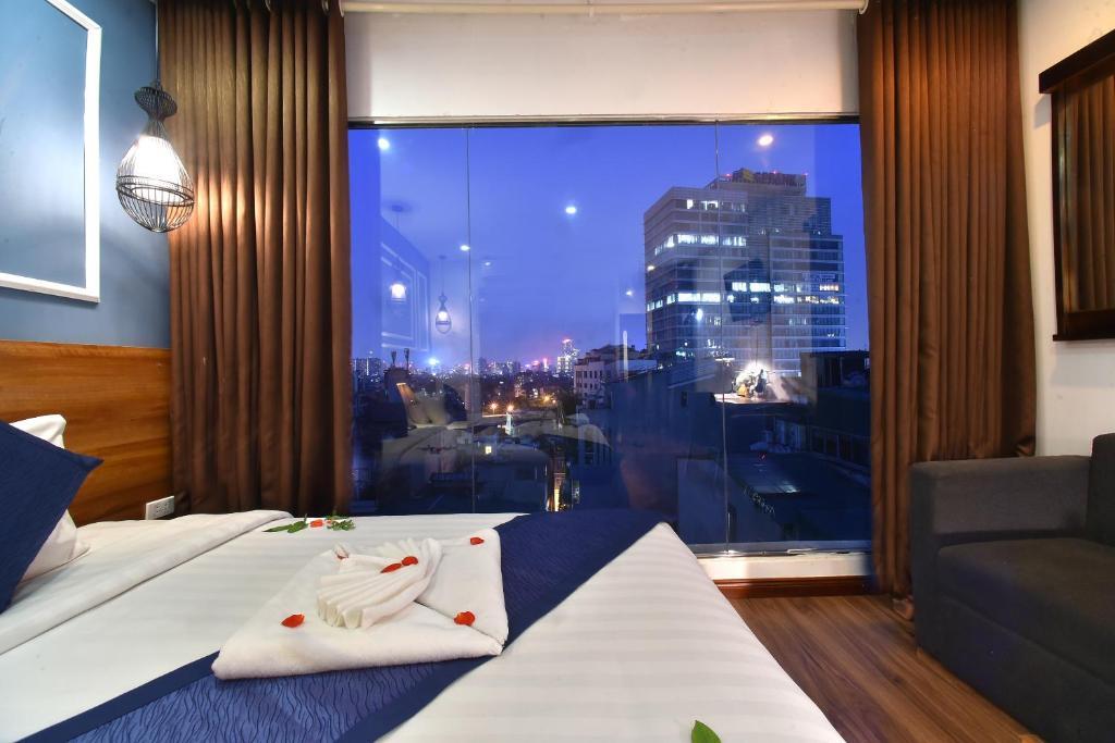 Deluxe Double Room - Khách Sạn Eternity Hà Nội