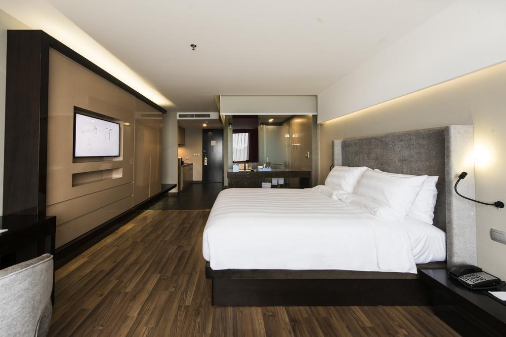 Deluxe Studio - Khách sạn Novotel Suites Hanoi