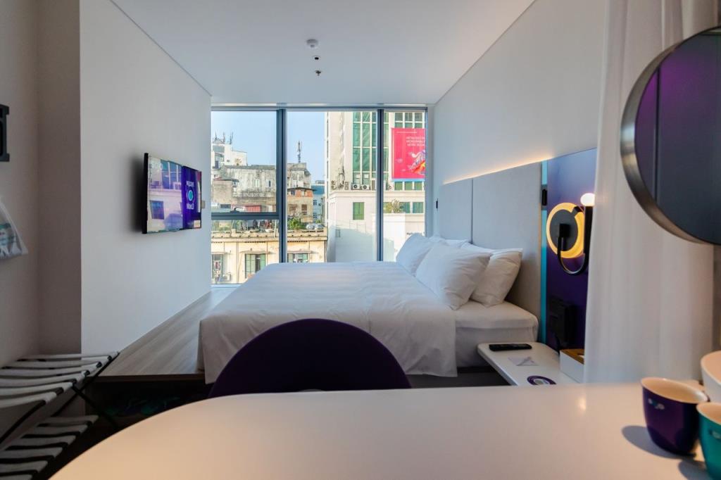 JO King Bed Room with Extra Space - Khách Sạn SOJO Ga Hanoi